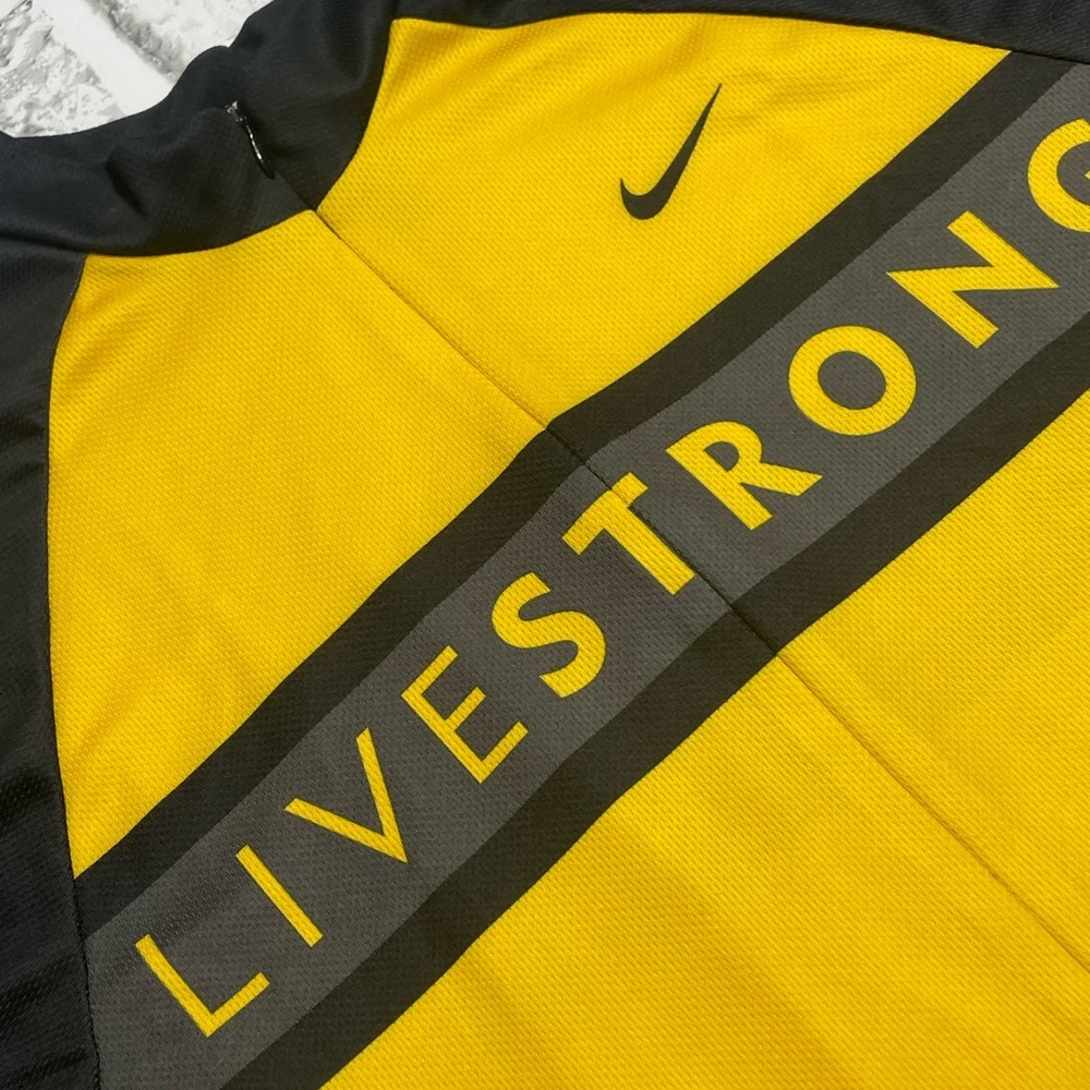 Nike Black and Yellow Cycling Jersey. Race Raglan. Womens M. “Live Strong”. Bike - Picture 2 of 12
